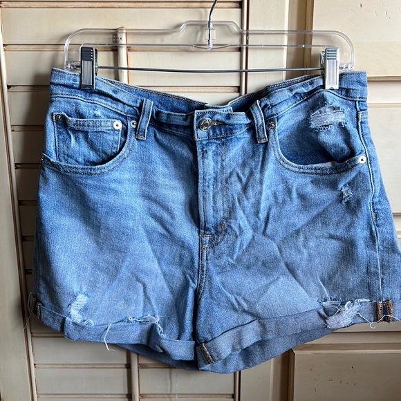 Gap Denim Shorts - Picture 1 of 4